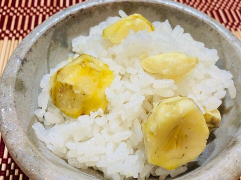 ♦️あえて塩だけの味付けで！栗ご飯